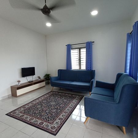 Aisya Homestay Bajet Karak Setia ภายนอก รูปภาพ